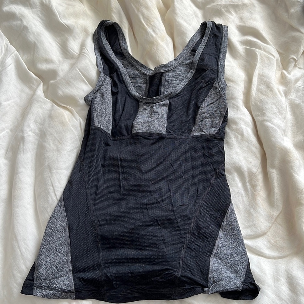 Lululemon tank top